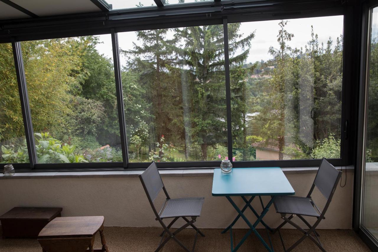 Agreable Logement Independant Avec Veranda Вьен Экстерьер фото