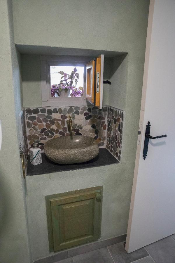 Agreable Logement Independant Avec Veranda Вьен Экстерьер фото